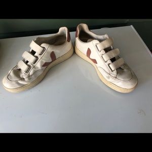 Veja V-Lock Velcro Sneakers 38
